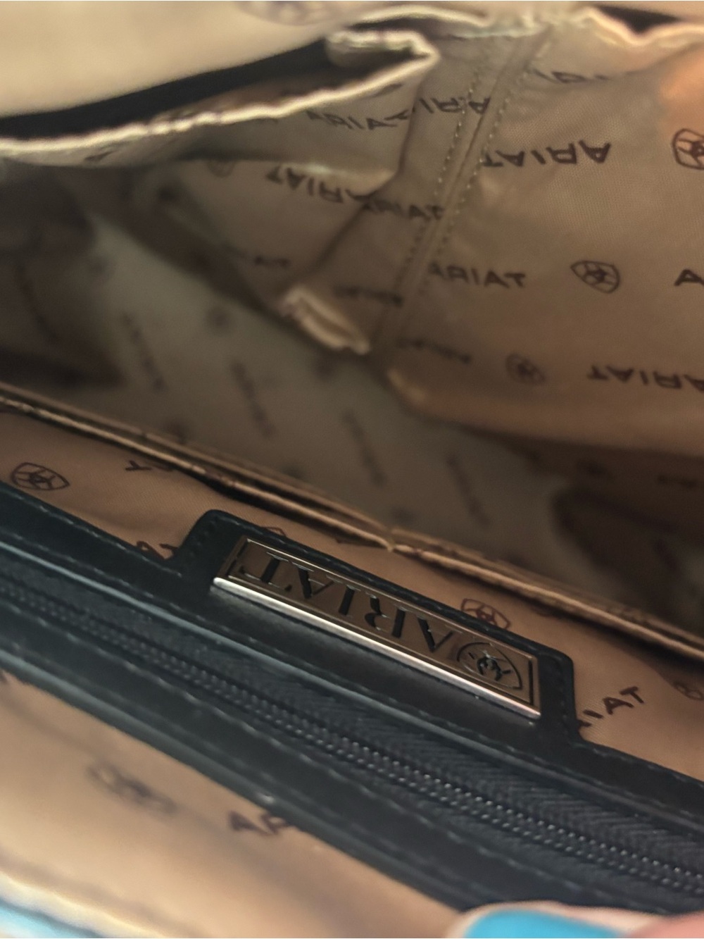 Ariat Black Leather Shoulder Bag with Brown Tooled Accents - Picture 6 of 8